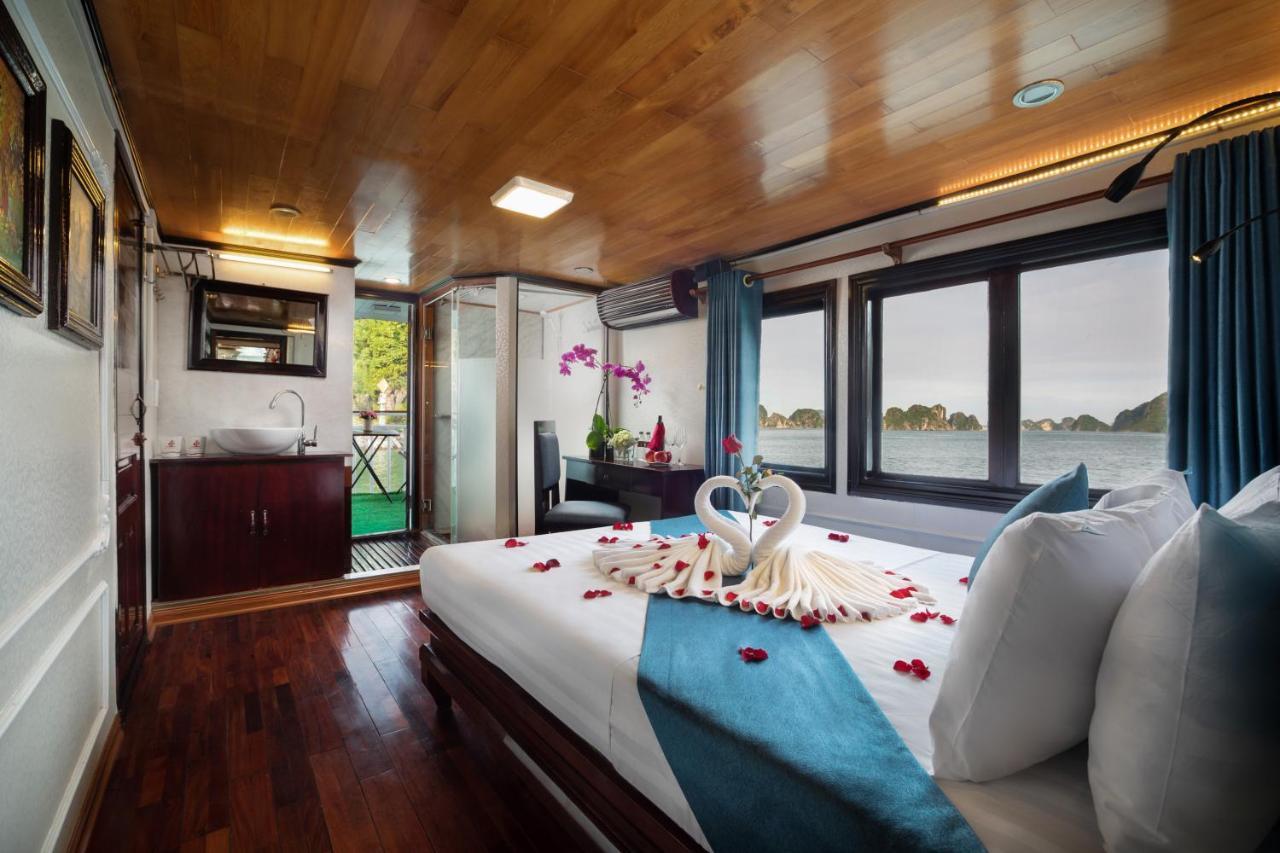 Hotel Charm Boutique Cruise à Hạ Long Extérieur photo